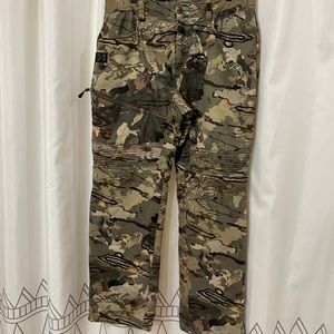Under Armour hunting pants
